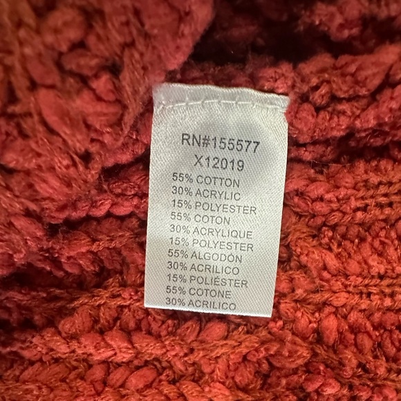 MIRACLE USA Women’s “torn/tatter” V-Neck Sweater in Rust - Picture 4 of 4